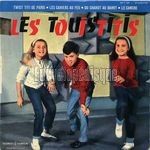 les touistitis, un groupe d'enfants sélectionnés lors d'un dîner chantant organisé par une maison de disques