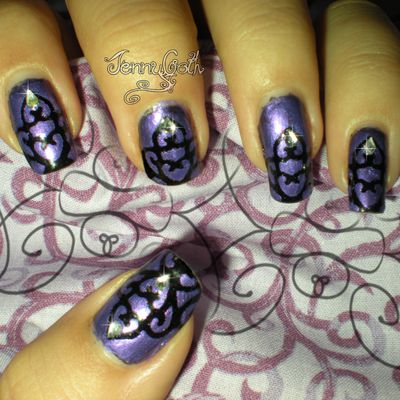 Nail art "Ultra violet"