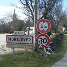 Découverte de Montjoyer et de Roussas