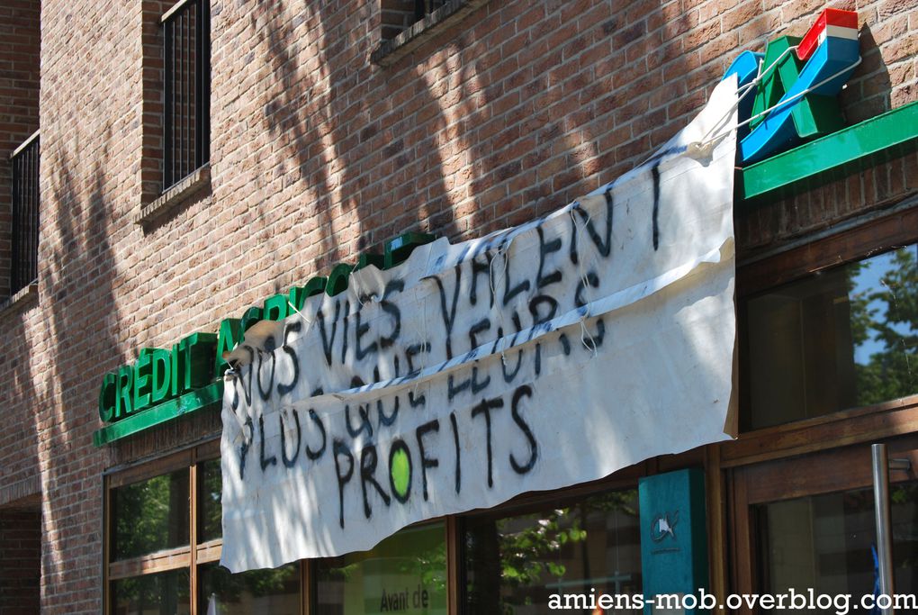 Voir l'article correspondant : "Grèves et manifestation à Amiens - Jeudi 24 juin 2010"
