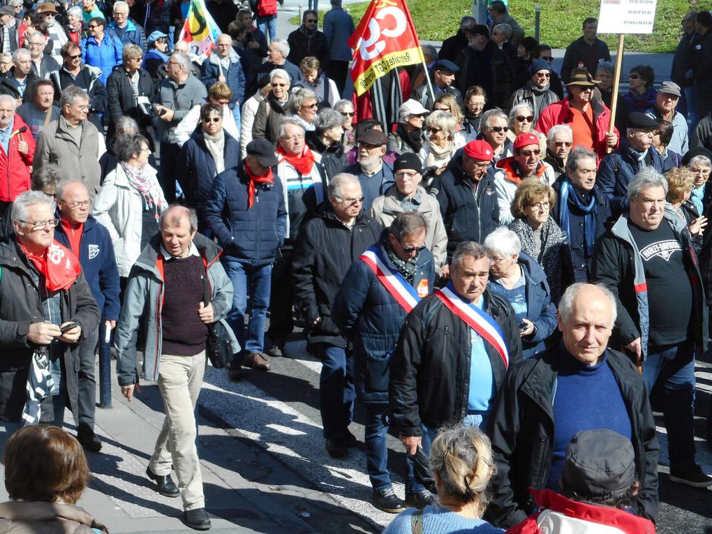 Nous partîmes 3 000...