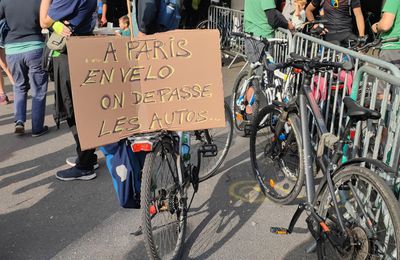 la CONVERGENCE à Colombes : passage de plus de 300 cyclistes 