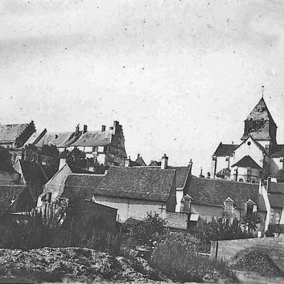 Chatillon.Eglise bombardée durand la 2em guerre