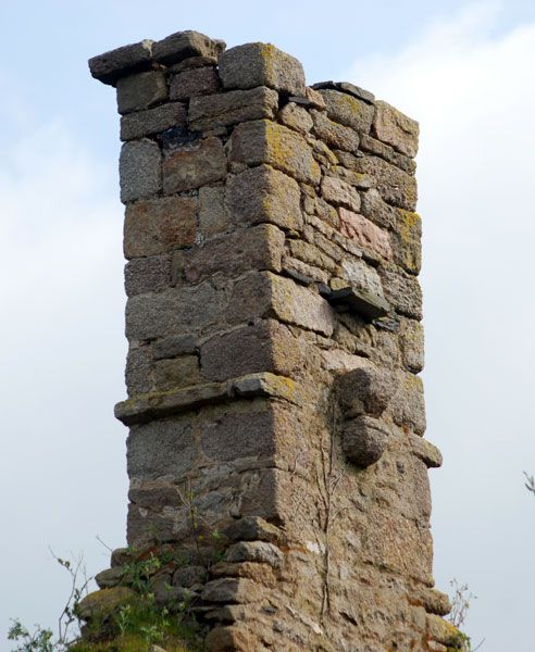 Des cheminées caractéristiques des habitations du Val de Saire