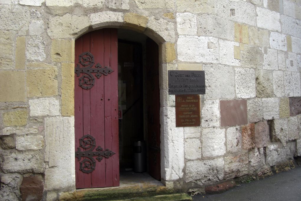 Thionville, française depuis 1661, appartenait aux Pays-Bas espagnols. Sur les traces de sa vie médiévale.