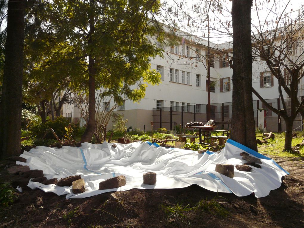 construccion del estanque el la huerta del hospital Borda.