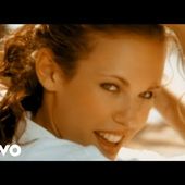 Lorie - Sur un air latino (Clip officiel)