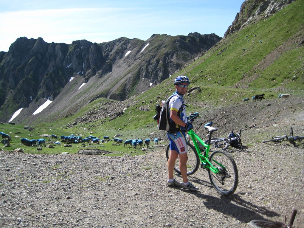 Sortie Club dans le secteur des Cols du Tourmalet, Aspin, Sencours, Beyrêde et Pic du Midi de Bigorre, le 11 juillet 2009.