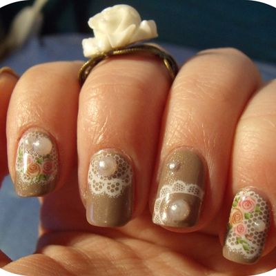 Nail Art - Dentelles Romantiques