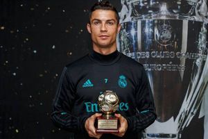 Ronaldo breaks another Messi's record with latest award