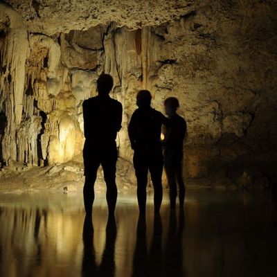 ENSAYO SOBRE "EL CASO DE LOS EXPLORADORES DE CAVERNAS" de Lon Fuller