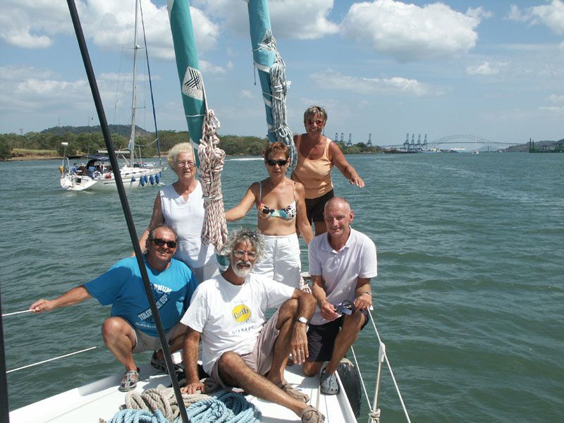 Traversée du canal de Panama, séjours à Colon et Balboa.