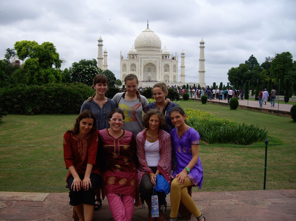 Découverte de l'Inde après de longues années d'envie... départ pour une mission humanitaire... un pays magnifique, pleins de belles rencontres et de souvenirs inoubliables...