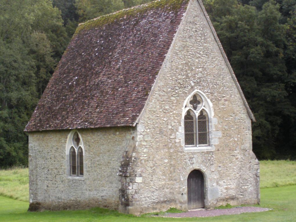 Suite de dessins et peintures.Alencon et Saint Ceneri le Gerei(une petite commune de l'orne en normandie;france)