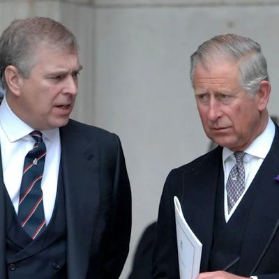 Prince #Charles : ce prêt colossal fait au prince #Andrew pour qu'il paye son accusatrice