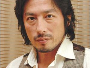 Hiroyuki Sanada et Brian Tee