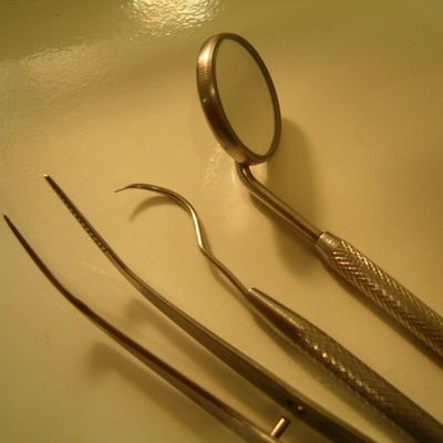 Guía experta para el mantenimiento del instrumental dental