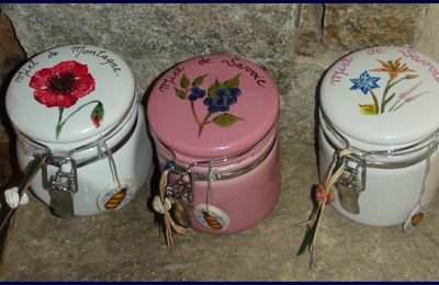 lot pots de miel en ceramique, décor de fleurs des montagnes