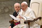 Pour le Carême, le pape François appelle les catholiques à « repenser leur style de vie » 