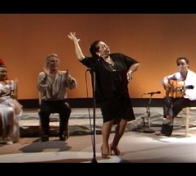 Voy A Perder La Cabeza Por Tu Amor - Adela la Chaqueta