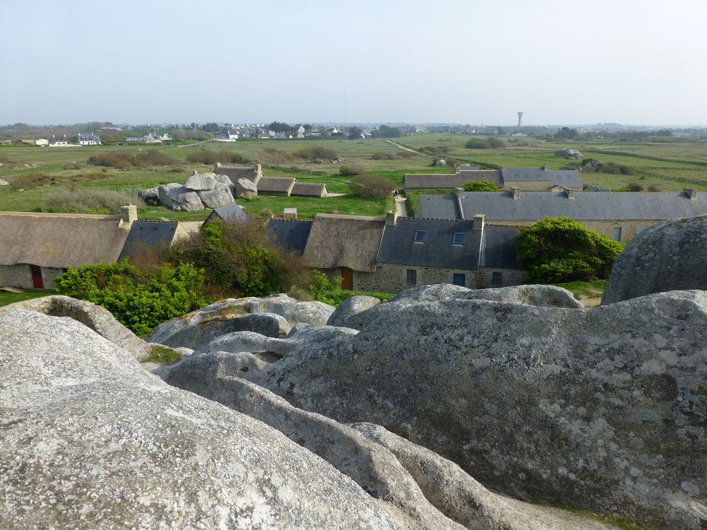 De belles couleurs toute la journée pour une arrivée dans cet ancien village restauré et en partie reconstruit autour de la maison des douaniers