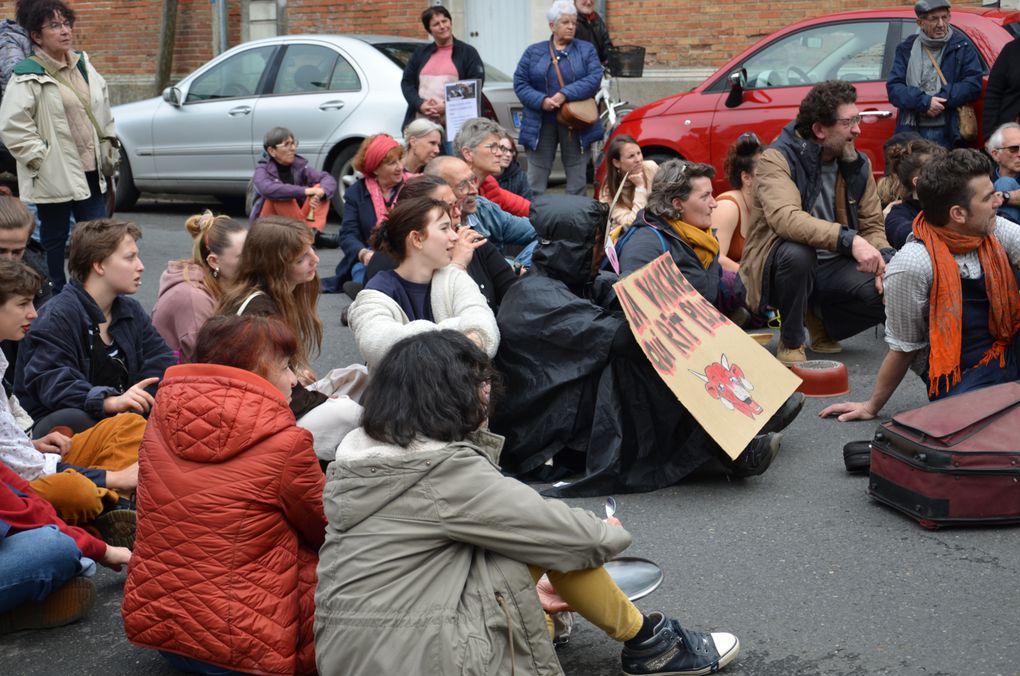 27 avril 2023 : Mobilisation devant la Sous-Préfecture de Châtellerault