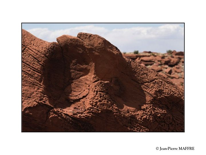 Des paysages façonnés par le vent à perte de vue et des graphismes créés par l’érosion.