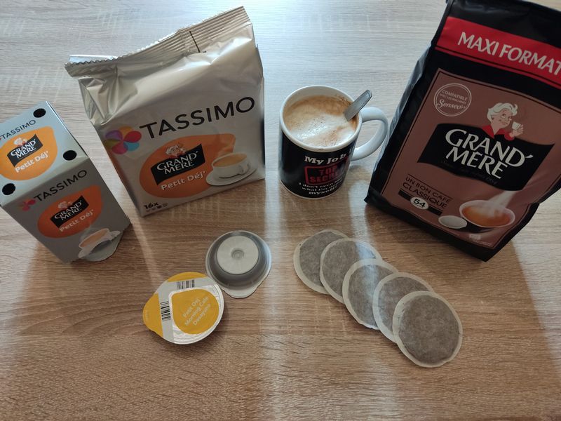 Test comparatif des cafetières à dosettes Senseo vs Tassimo - Tests et Bons  Plans pour Consommer Malin