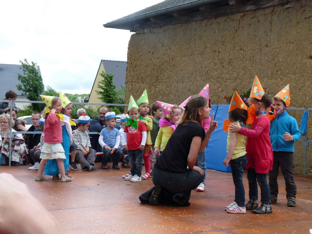 Photos de la fête de l'école 2013 de Chasné sur Illet