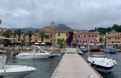 Tour de l’île d’Elbe en voilier, entre Corse et Italie 