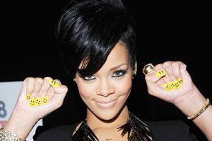 Rihanna et son nail art.