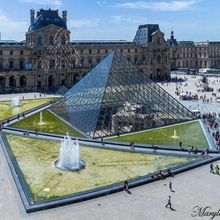 Paris : Le Louvre palais et musée 2/2