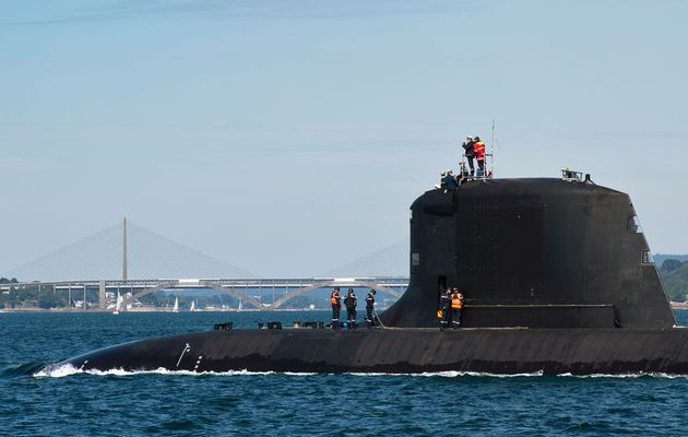 Le Suffren réussit le premier tir de missile de croisière depuis un sous-marin français