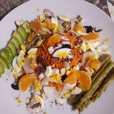 Salade croquante et fondante d'endives et carottes à la clémentine