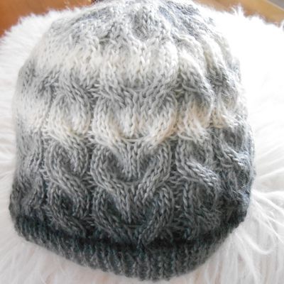 bonnet femme dégradé gris et blanc