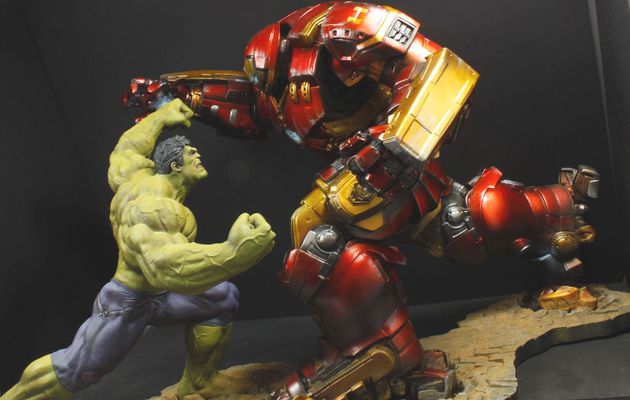 Hulk VS Hulkbuster