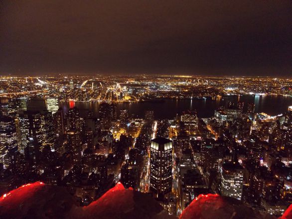 Empire State building, NYC by night.