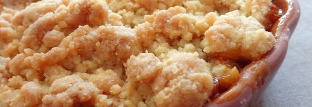 Crumble aux abricots et aux amandes