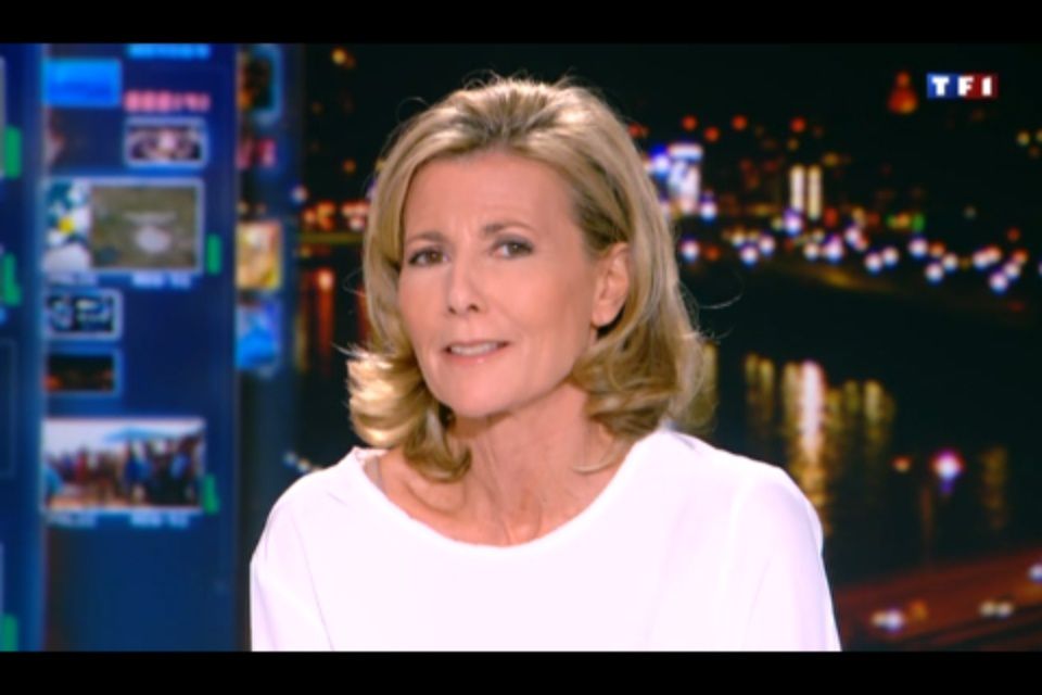 [2012 11 25] CLAIRE CHAZAL - TF1 - LE 20H @20H00