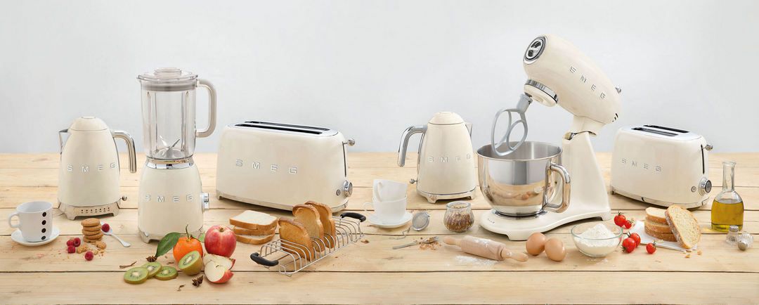 Petit-électroménager Smeg : 4 incontournables en cuisine pour le  petit-déjeuner !