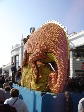 Journée superbe
Bain de foule incontestable
Corso très réussi
