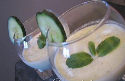 Velouté froid de concombre, chèvre frais et menthe …