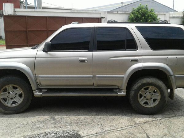 TOYOTA 4RUNNER LIMITED 4WD