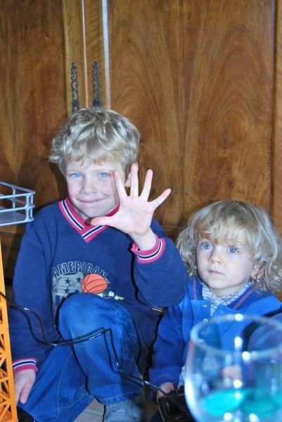 Voici quelques photos des arri&egrave;res petits enfants... Bon il en manque pas mal. J'attends des photos afin qu'il soient tous repr&eacute;sent&eacute;s...