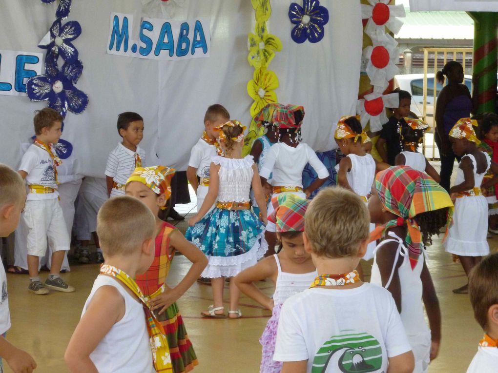 Spectacle de fin d'année à l'Ecole Maternelle Maximilien SABA: instruments, chants et danses Traditionnels de Guyane. (Vendredi 29 juin 2012)
