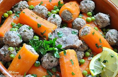 Carrot dolma - Stuffed carrots with meat and peas -