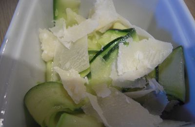 Salade de courgettes au parmesan