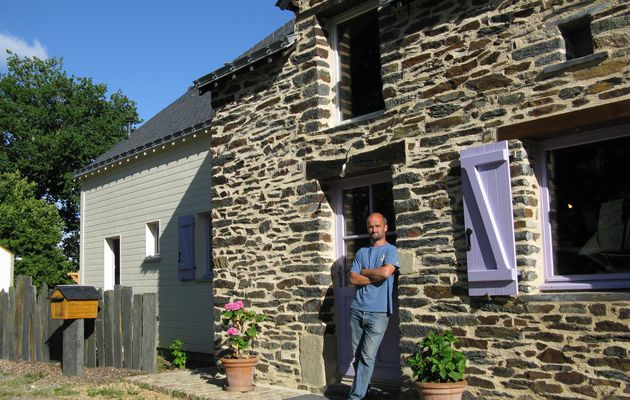 Un gîte rénové dans la tradition à la Vigne aux Fougerêts