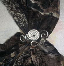 anneau d'écharpe réglable en fil aluminium argent