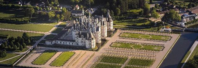 Les châteaux de Chambord et Versailles à l'honneur ce soir sur RMC Découverte